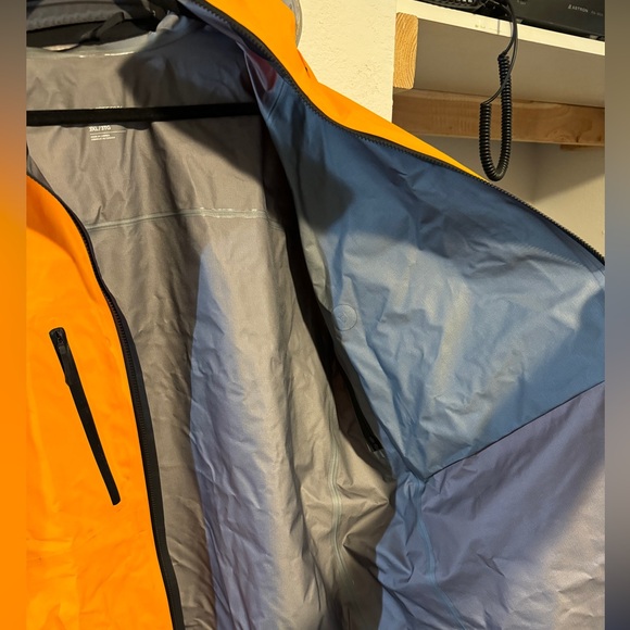 Mens Arcteryx PROFESSIONAL USE ALPINE GUIDE JACKET Goretex Waterproof Jacket 3XL - Picture 13 of 16